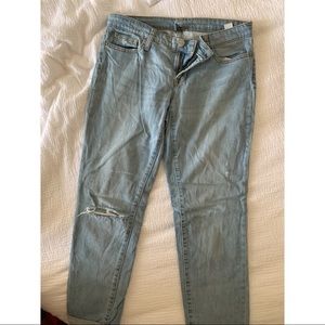 Gap boyfriend jean- size 4